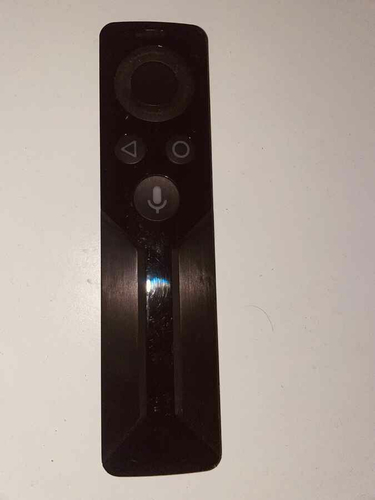 Pilot do sterowania zdalnego Android Box Nvidia P2575 widok z przodu.