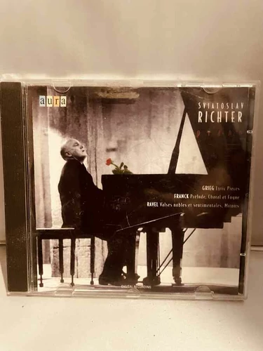 Płyta kompaktowa Sviatoslav RICHTER piano auro CD widok z przodu.