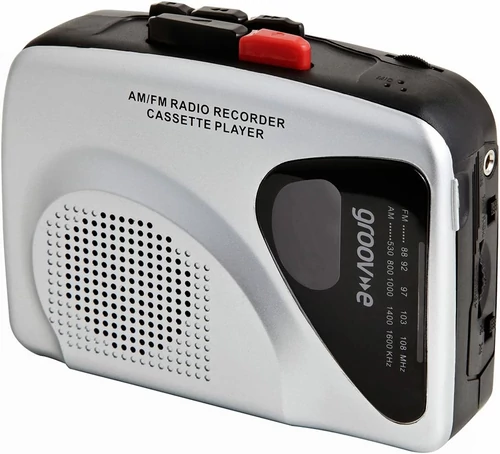 Przenośny odtwarzacz kasetowy i magnetofon z radiem Groove widok z przodu