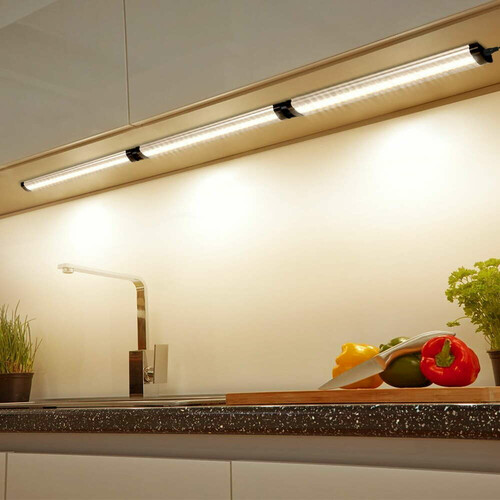 Ściemniane oświetlenie blatu kuchenki LED 30cm 12W widok w meblach