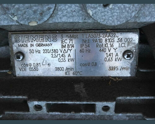 Silnik elektryczny Siemens 0,63kW 630W widok tabliczki