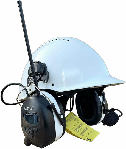Słuchawki bezprzewodowe Ear-MUFF DAB+ Radio widok na kasku