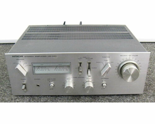 Wzmacniacz stereo Hitachi HA-330 widok z przodu