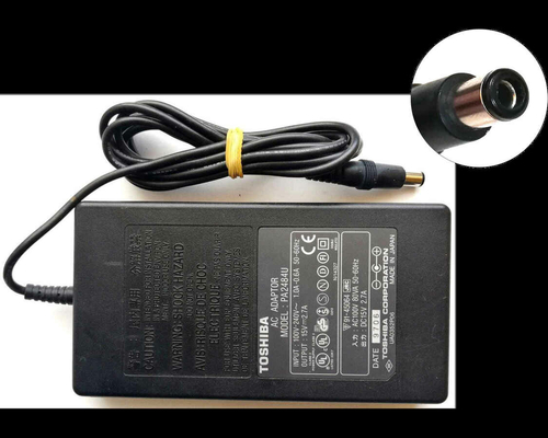 Zasilacz Toshiba PA2484U 40W 15V 2,7A 6,4x4,0 mm widok z przodu