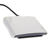 Inteligentny czytnik kart RFID ACS ACR38U-R4 gniazdo na kartę sim widok z lewej strony Inteligentny czytnik kart RFID ACS ACR38U-R4 gniazdo na kartę sim widok z lewej strony