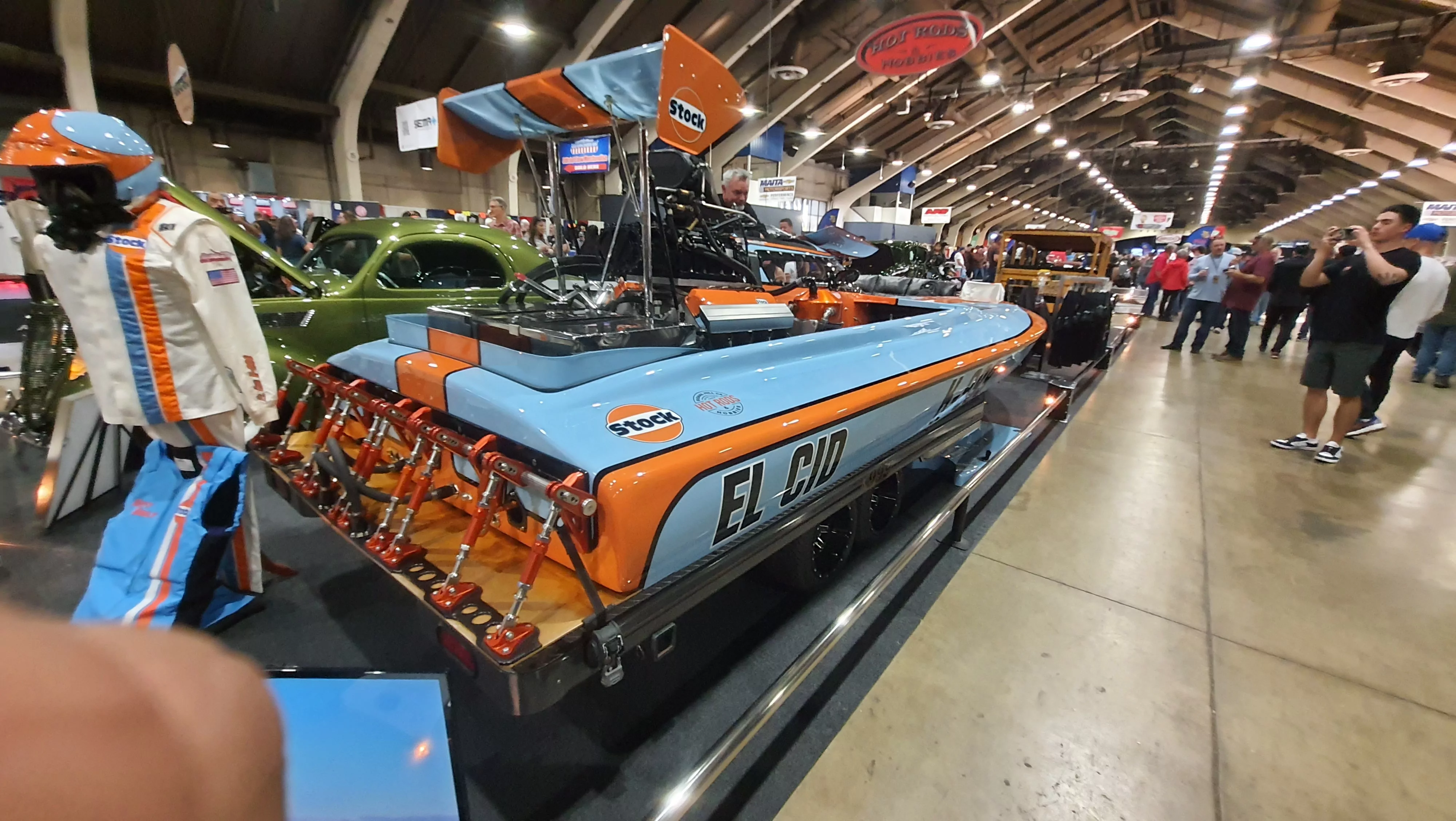Wyścigowy Potwór z Wody – El Cid w Stylu Gulf Racing