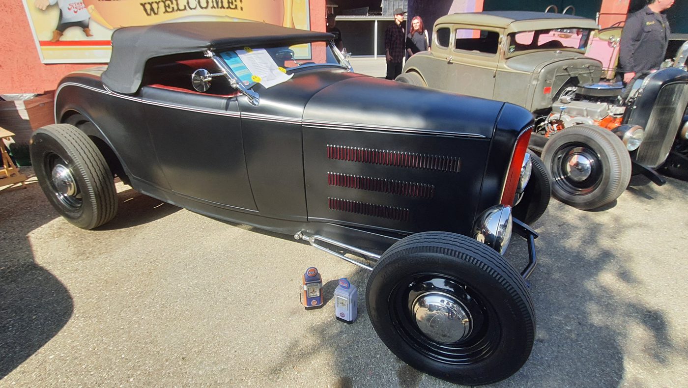 Ford roadster 1932 (Deuce) hot rod – zdjęcie 2