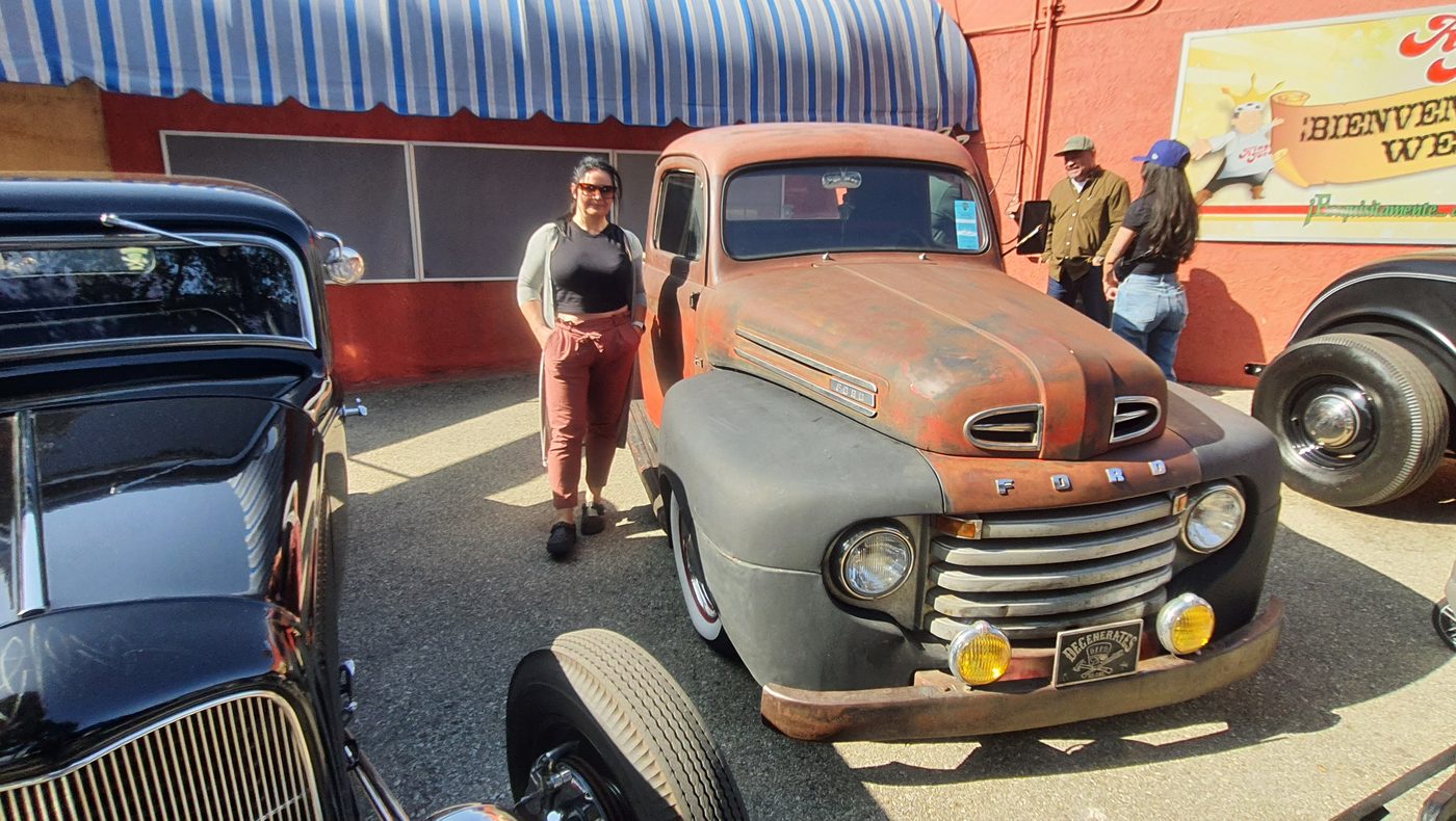 Ford F-1 pickup w patynie – zdjęcie 2