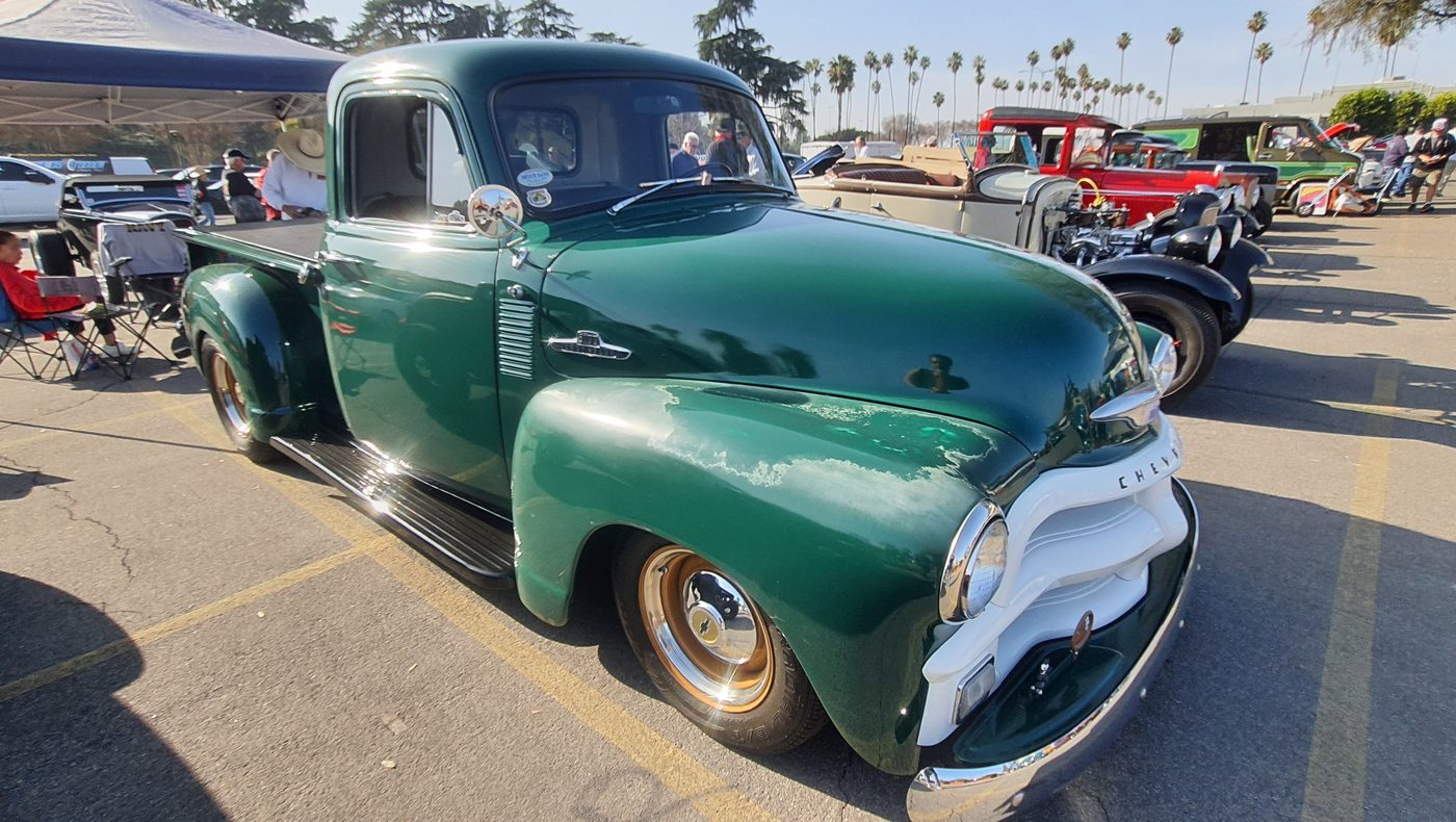 Zielony Chevrolet 3100 1954
