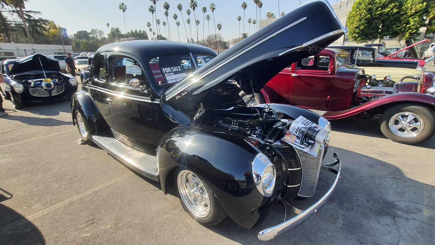 Czarny Ford Deluxe coupe 1940 na sprzedaż