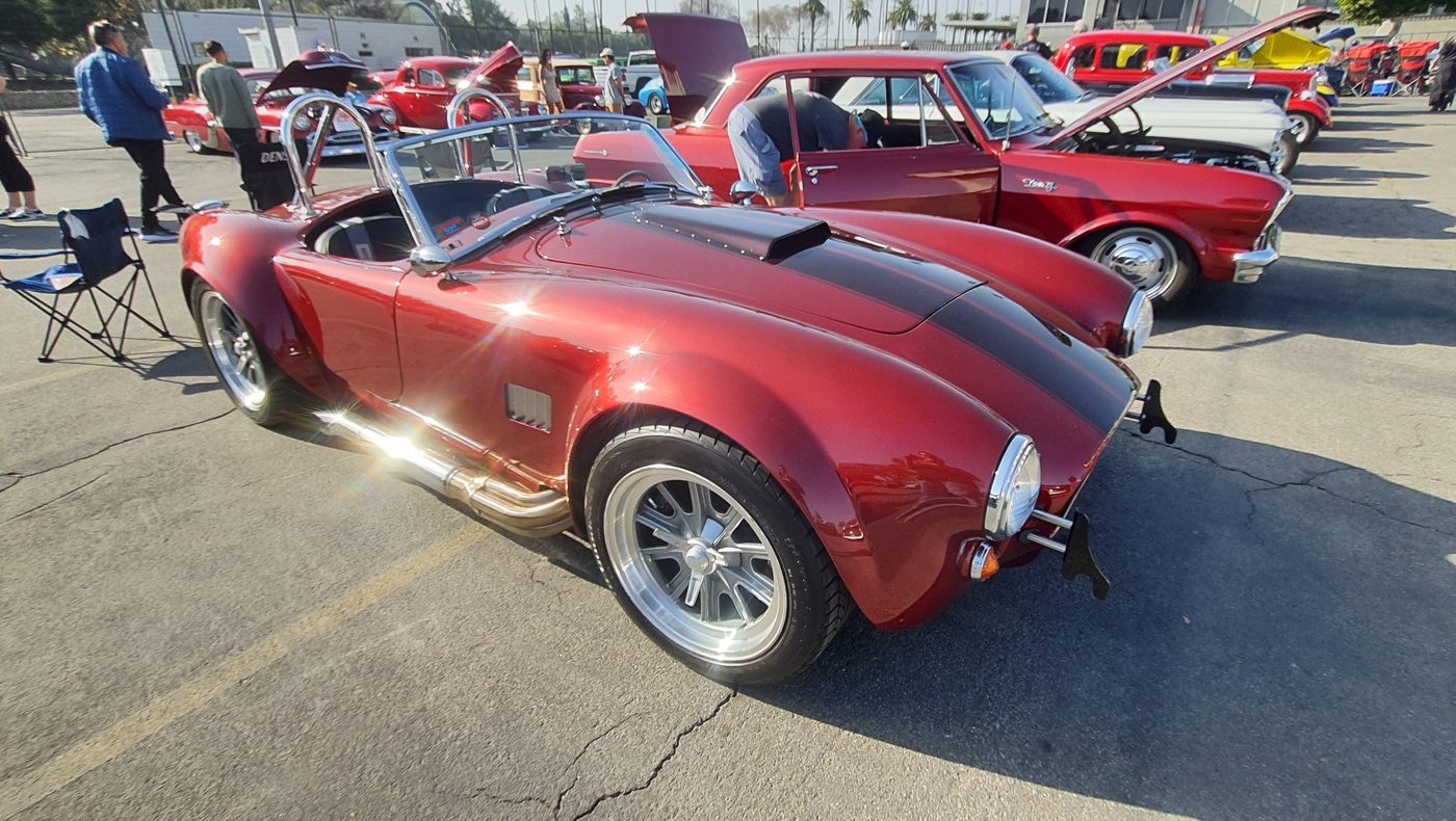 Czerwona Shelby Cobra 427