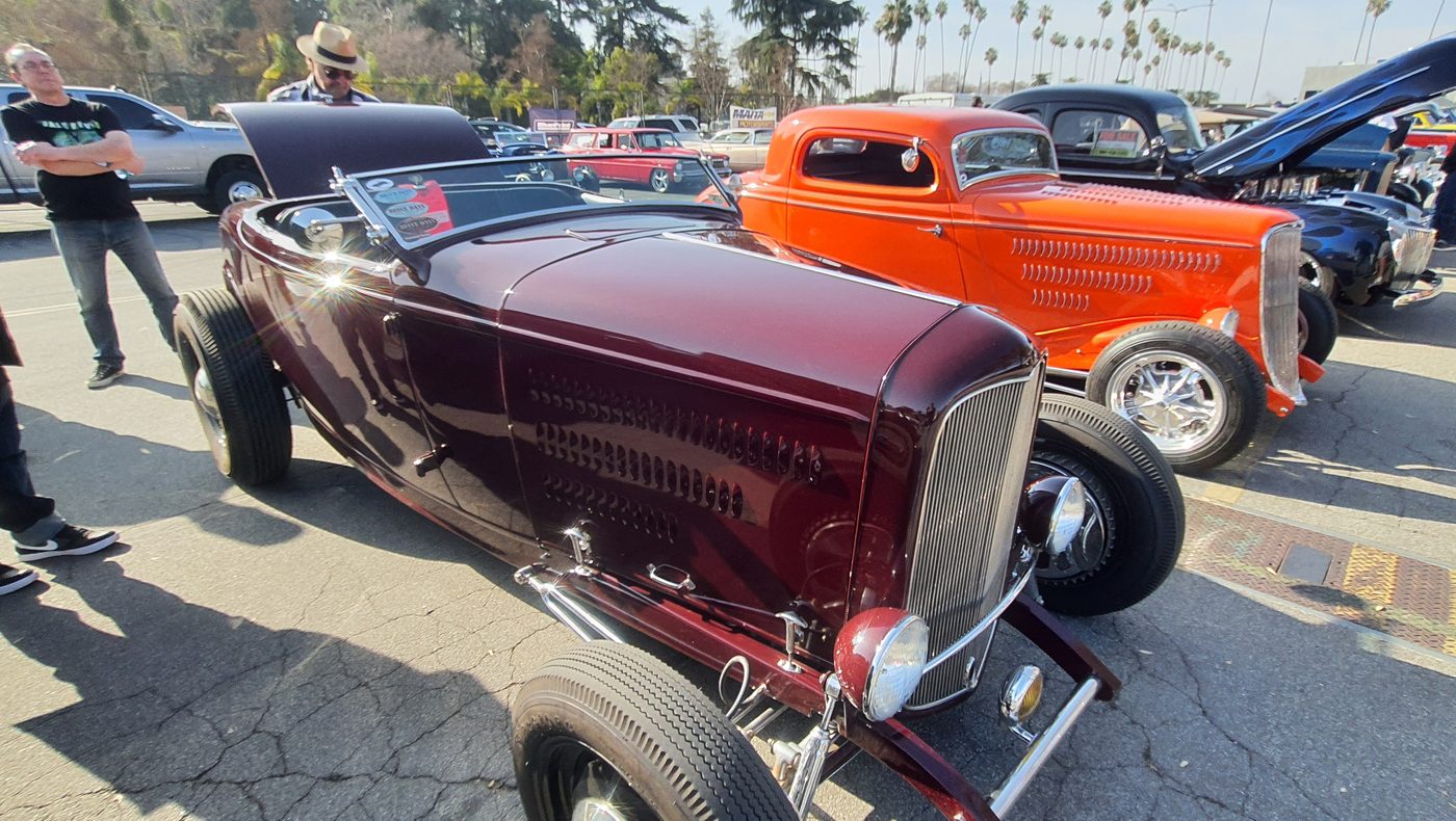 Bordowy Ford roadster 1932 highboy