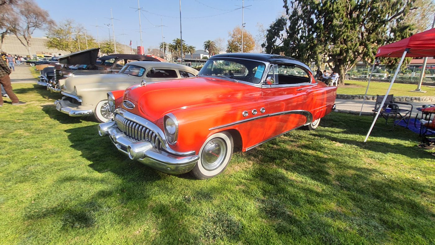 Czerwony Buick Special 1953