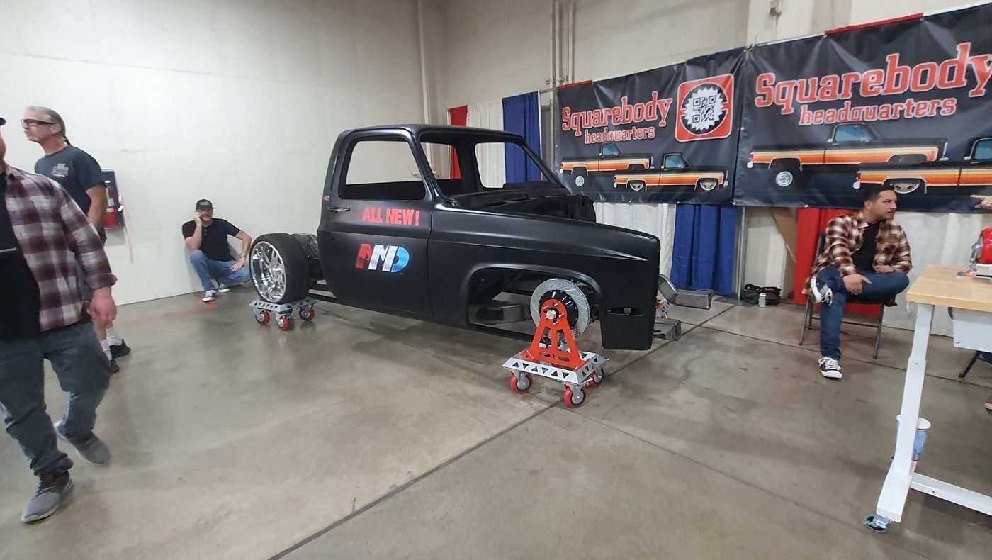 Nowa reprodukcja kabiny Chevroleta square body