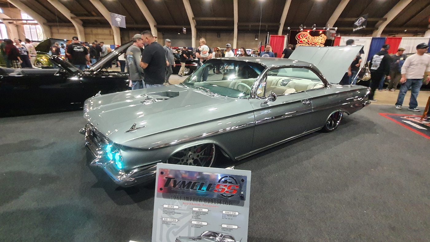 Srebrnozielony Chevrolet Impala 1961 bubble top pro touring